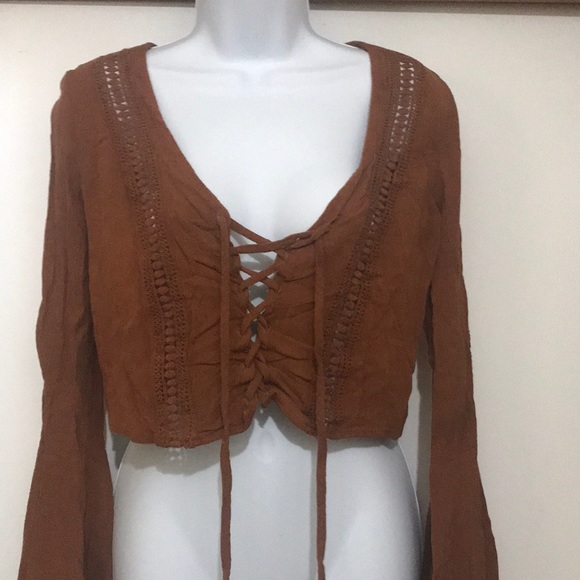 Forever 21 Tops - ✅FREE Long sleeve Flowy detailed shirt✅